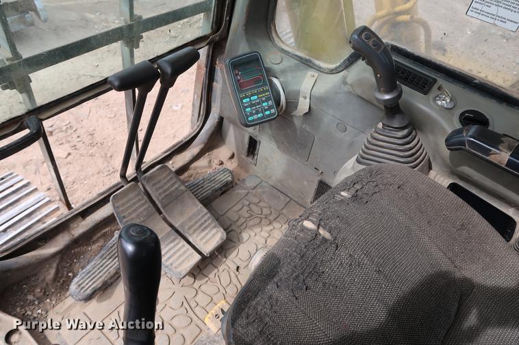 image for item DG3389 1996 Komatsu PC220LC-6LC excavator