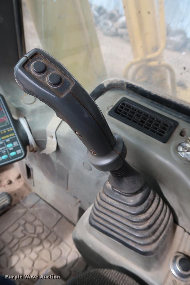 image for item DG3389 1996 Komatsu PC220LC-6LC excavator