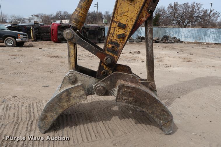 image for item DG3390 Komatsu G100 excavator grapple