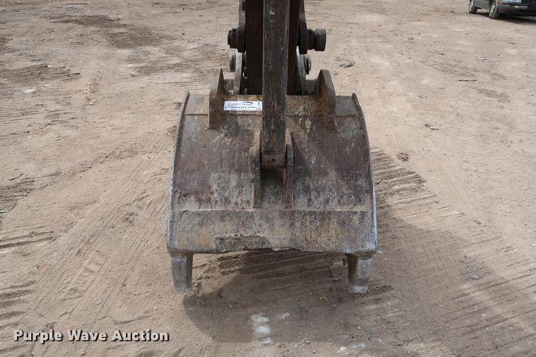 image for item DG3390 Komatsu G100 excavator grapple