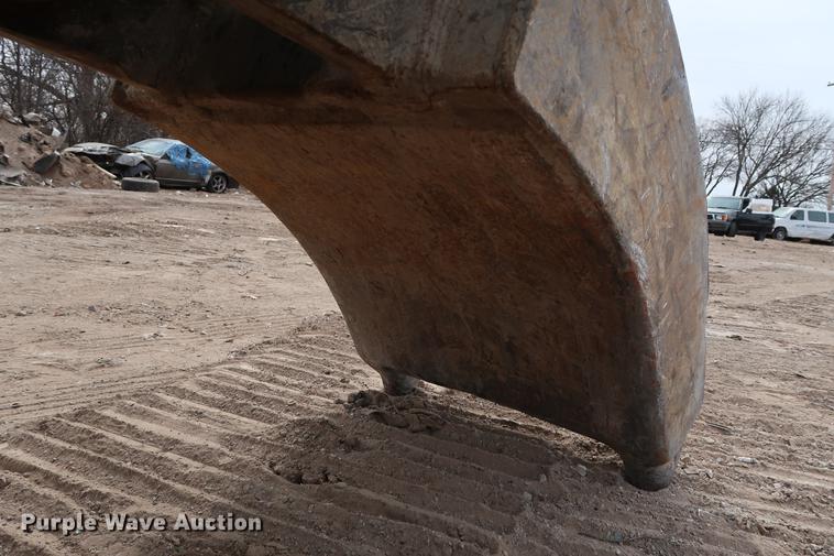 image for item DG3390 Komatsu G100 excavator grapple