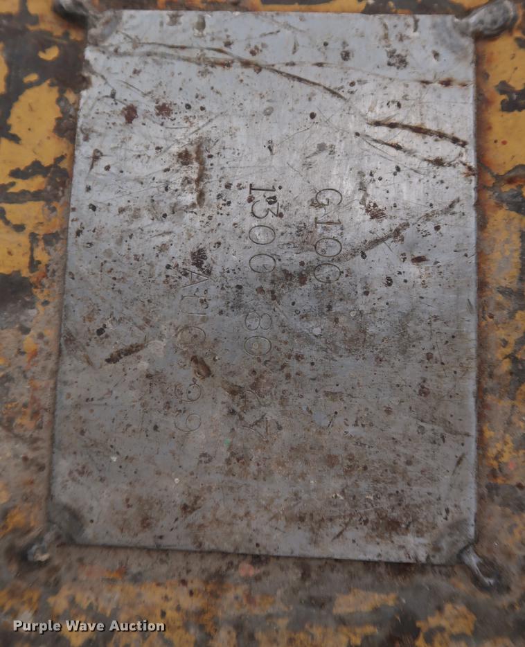 image for item DG3390 Komatsu G100 excavator grapple