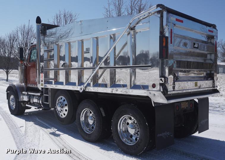 image for item DI9337 2007 Western Star 4900FA dump truck