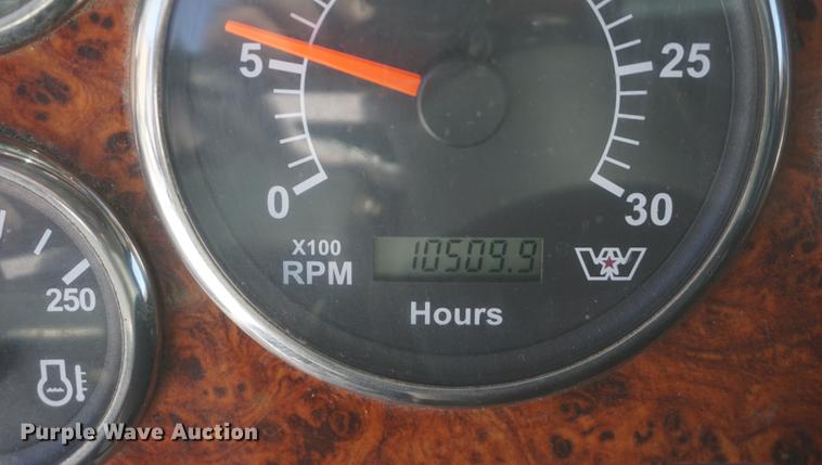 image for item DI9337 2007 Western Star 4900FA dump truck