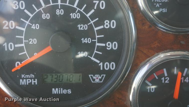 image for item DI9337 2007 Western Star 4900FA dump truck