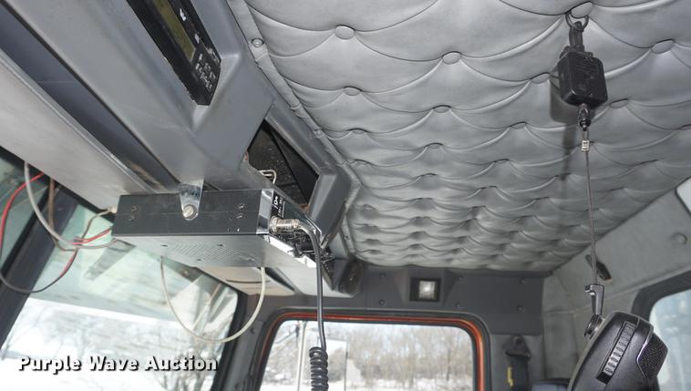 image for item DI9337 2007 Western Star 4900FA dump truck