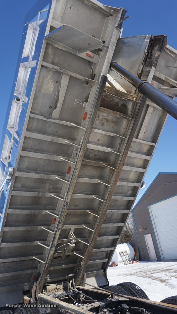 image for item DI9337 2007 Western Star 4900FA dump truck