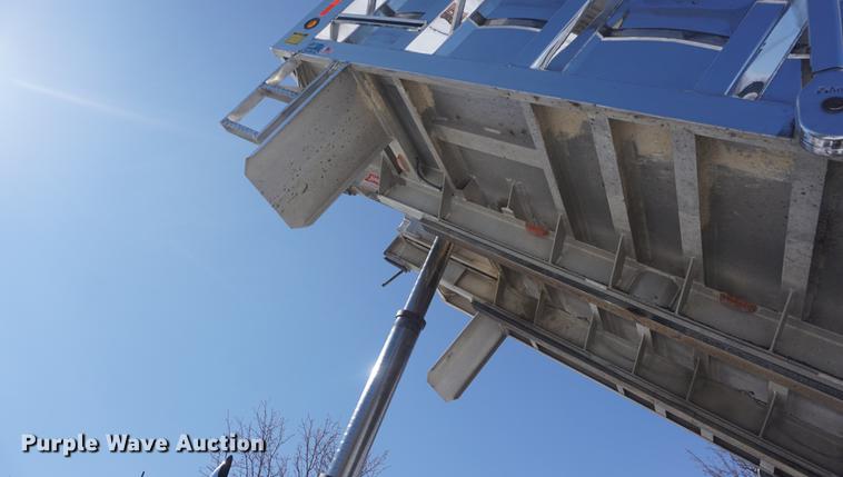 image for item DI9337 2007 Western Star 4900FA dump truck