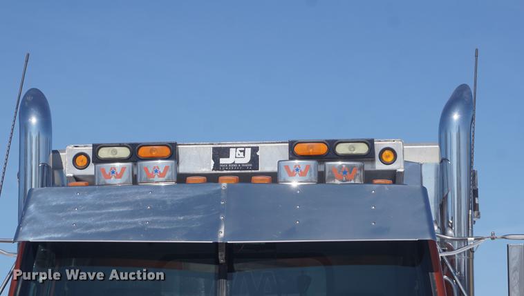 image for item DI9337 2007 Western Star 4900FA dump truck