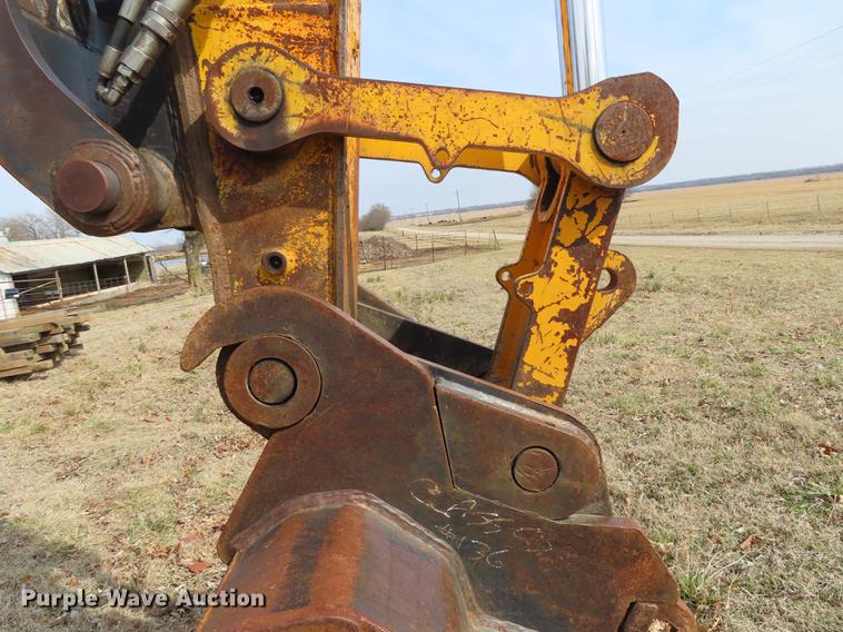 image for item DN9076 2005 JCB JS220 excavator