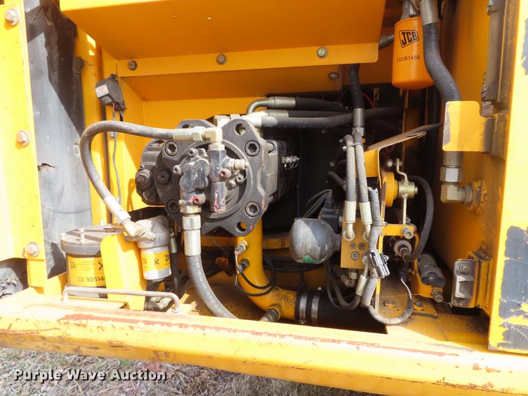 image for item DN9076 2005 JCB JS220 excavator