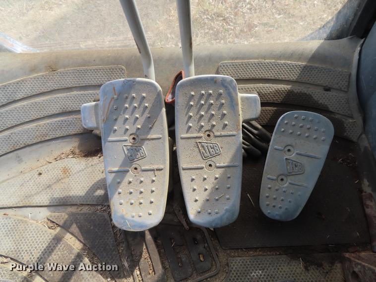 image for item DN9076 2005 JCB JS220 excavator