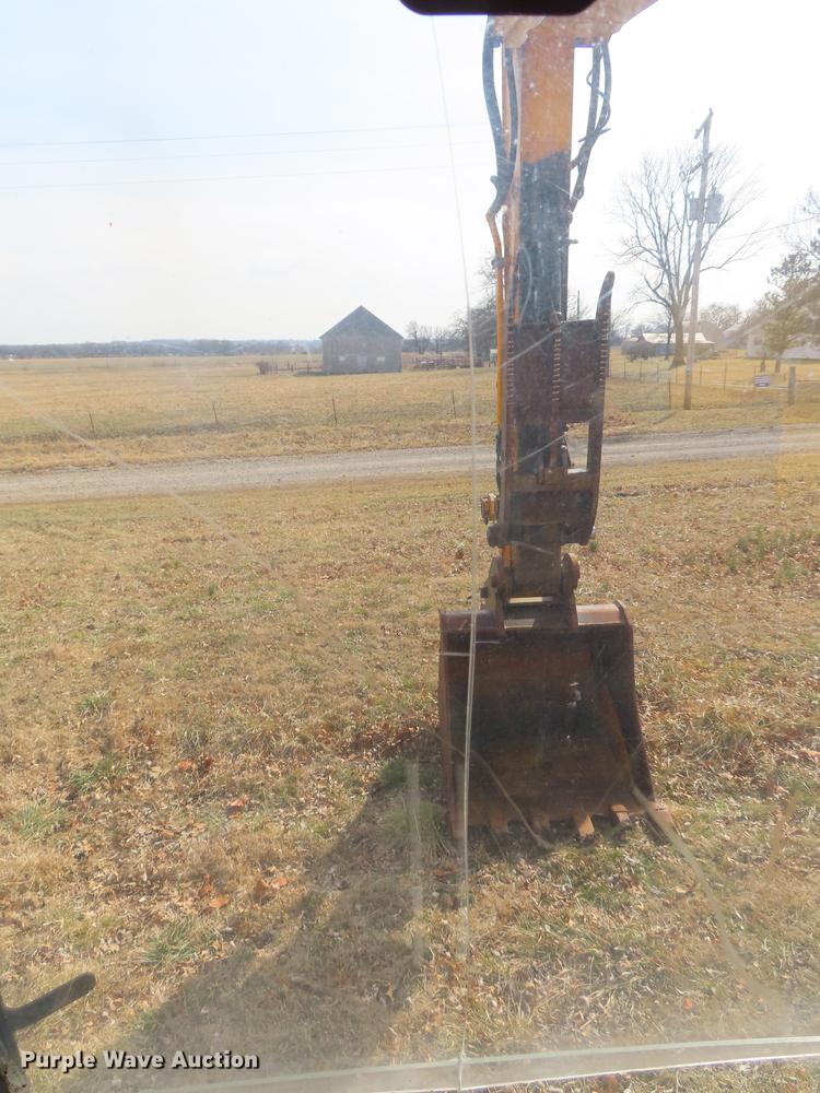 image for item DN9076 2005 JCB JS220 excavator