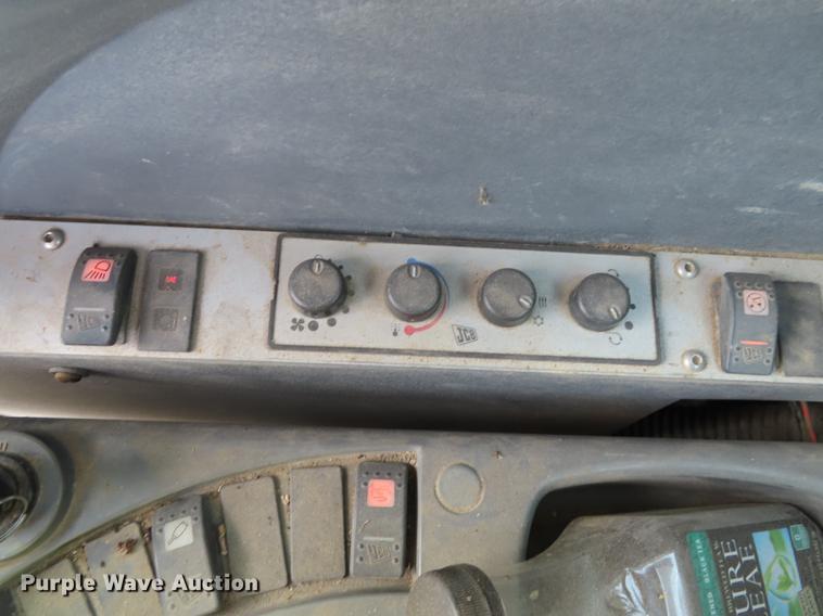 image for item DN9076 2005 JCB JS220 excavator