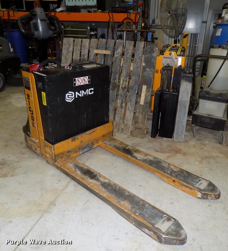 image for item DZ9638 2011 Big Joe WPT-45-2745 electric pallet jack