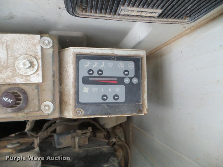 image for item EJ9001 Link Belt LS1600 mini excavator