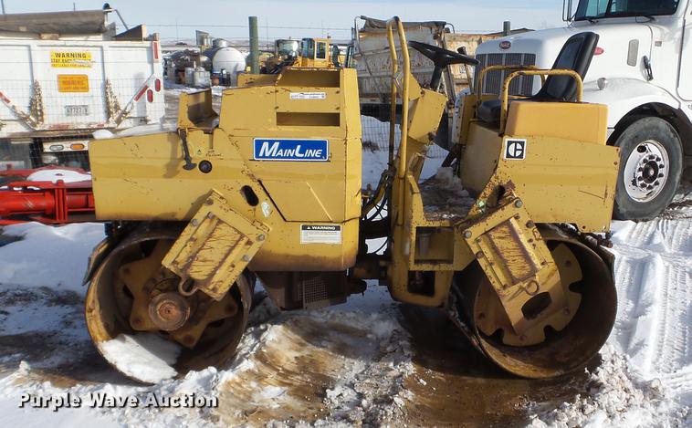 image for item EJ9003 1991 Caterpillar CB-224B double drum roller