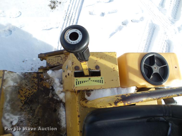 image for item EJ9003 1991 Caterpillar CB-224B double drum roller