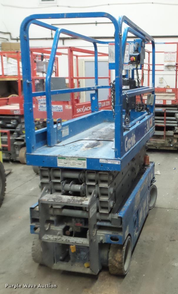 image for item EJ9007 Genie GS1930 scissor lift