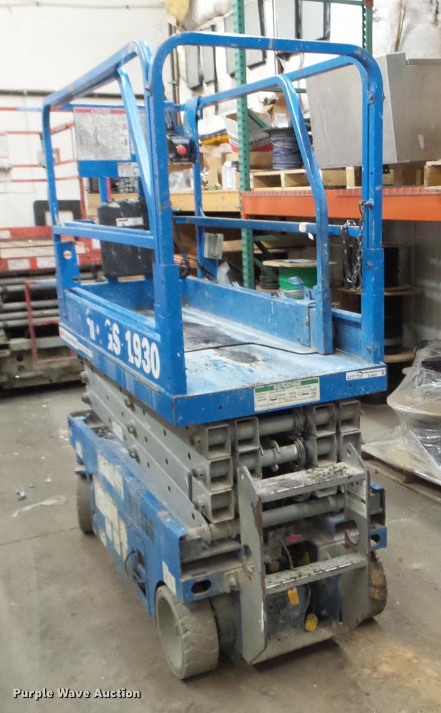image for item EJ9007 Genie GS1930 scissor lift