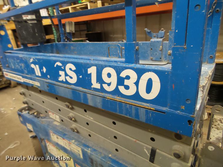image for item EJ9007 Genie GS1930 scissor lift
