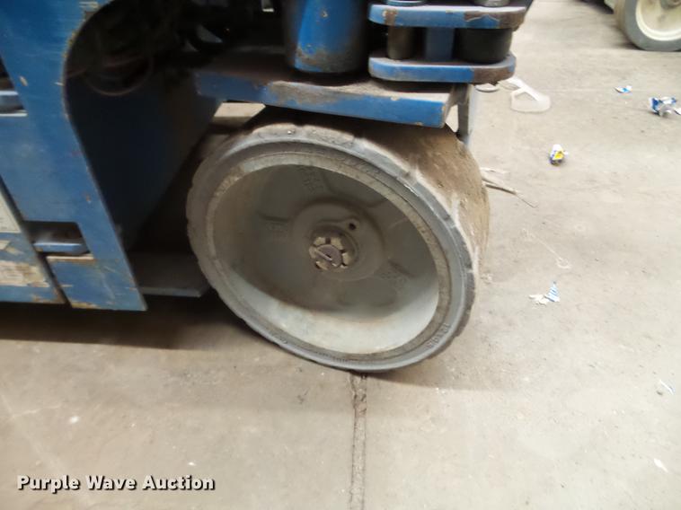 image for item EJ9007 Genie GS1930 scissor lift