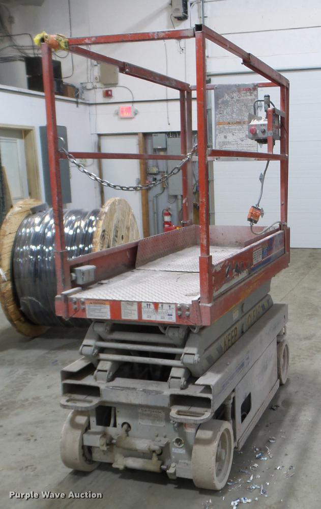 image for item EJ9019 Skyjack SJIII 3015 scissor lift