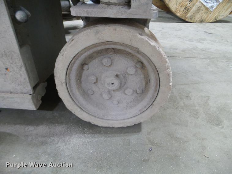 image for item EJ9019 Skyjack SJIII 3015 scissor lift