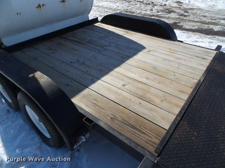 image for item EM9084 2013 Hull 2126D utility trailer