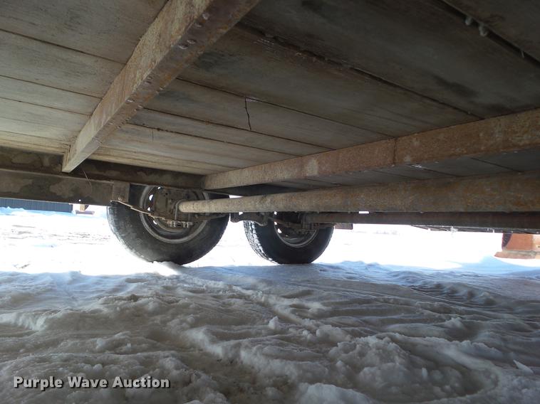 image for item EM9084 2013 Hull 2126D utility trailer