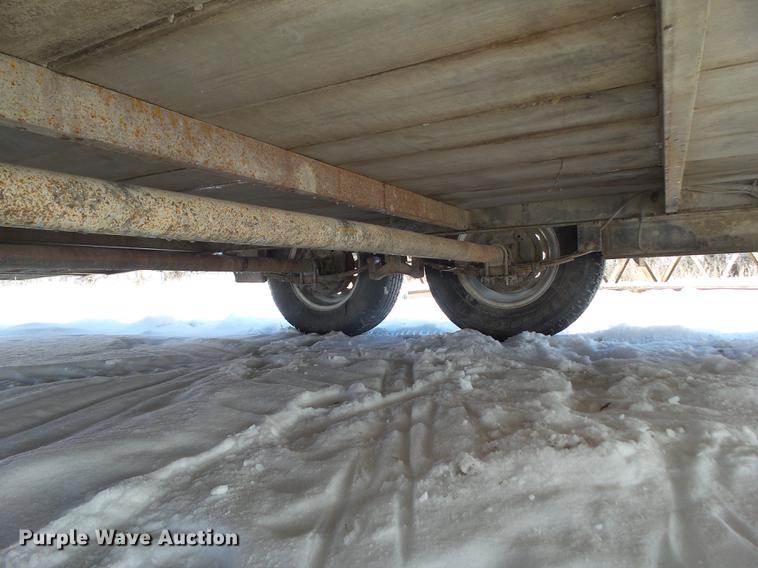 image for item EM9084 2013 Hull 2126D utility trailer