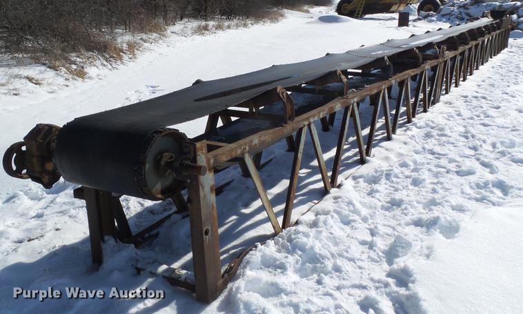 image for item EM9085 Stacking conveyor