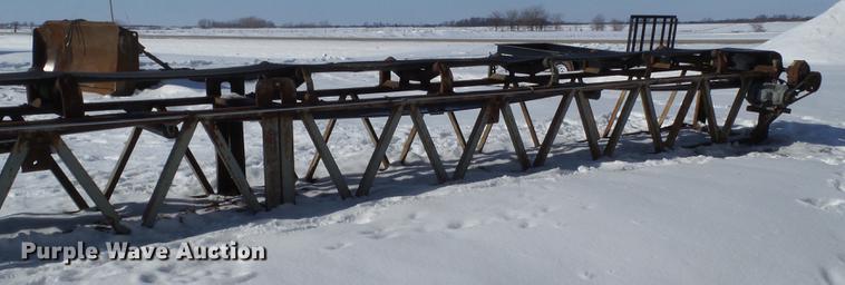 image for item EM9085 Stacking conveyor