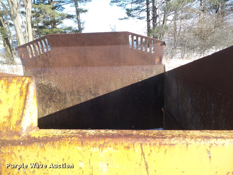 image for item EM9086 Wabco C scraper