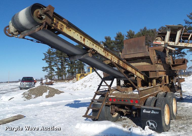 image for item EM9087 Cedarapids screen