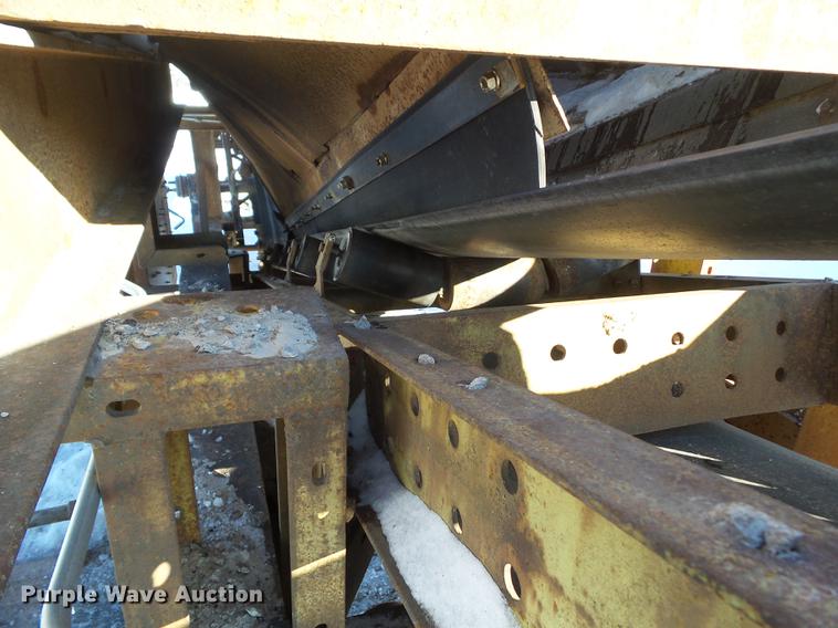 image for item EM9087 Cedarapids screen