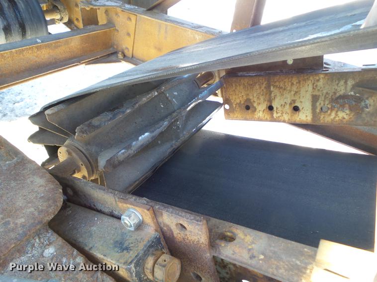 image for item EM9087 Cedarapids screen