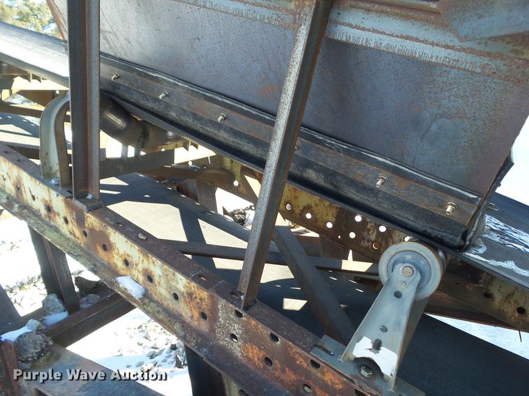 image for item EM9087 Cedarapids screen