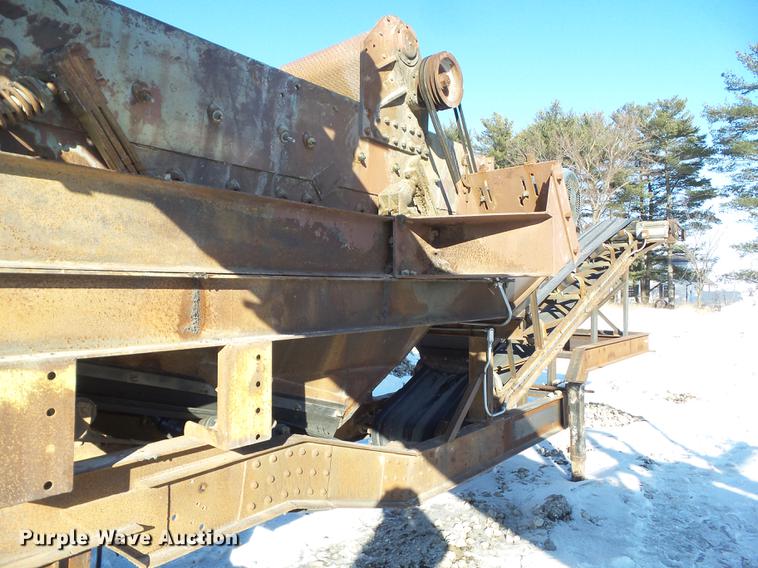 image for item EM9087 Cedarapids screen