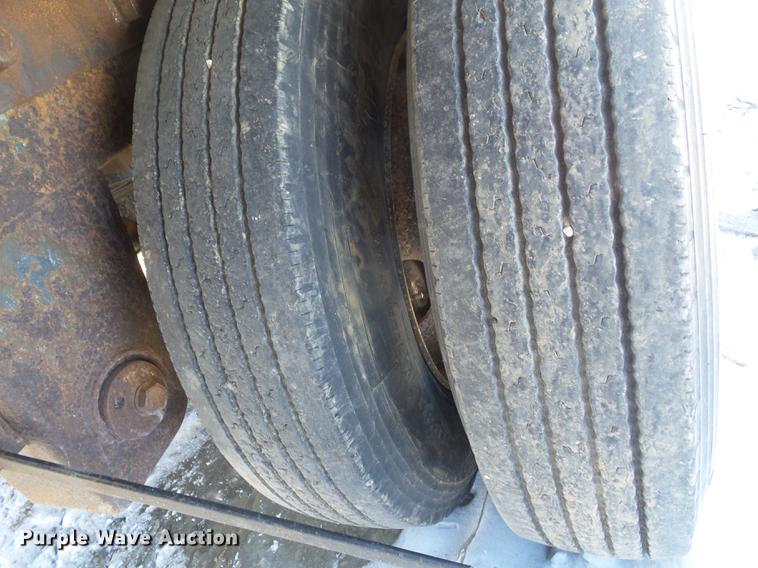 image for item EM9087 Cedarapids screen