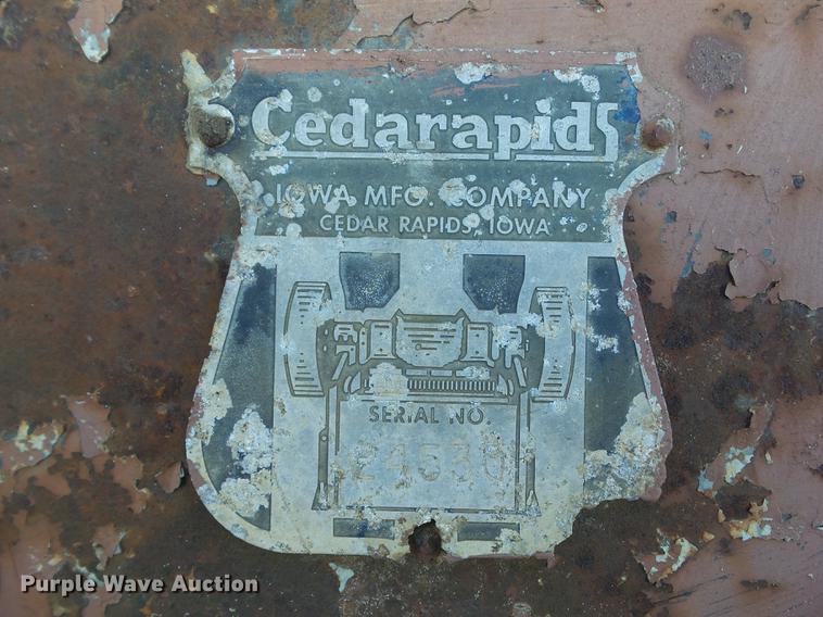 image for item EM9087 Cedarapids screen