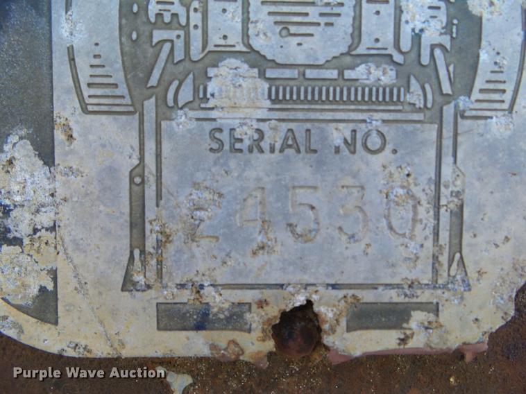 image for item EM9087 Cedarapids screen