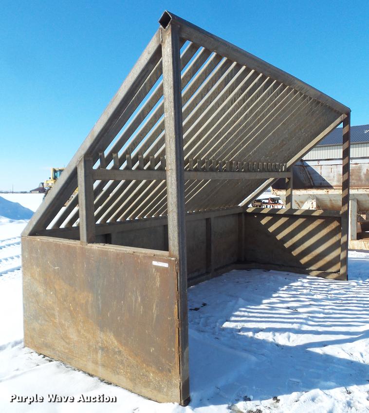 image for item EM9090 Forty degree static screen