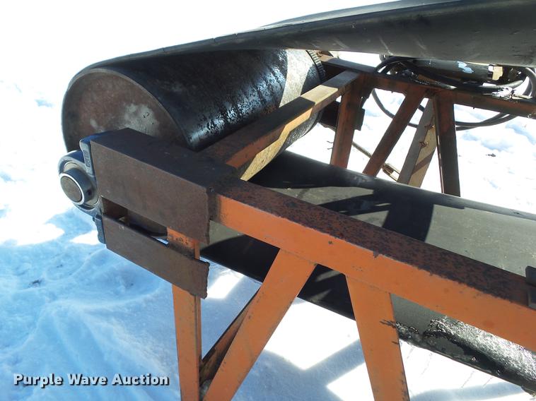 image for item EM9091 Stacking conveyor