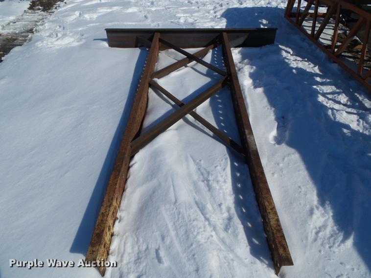 image for item EM9091 Stacking conveyor