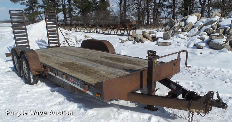 image for item EM9095 2004 Maclander utility trailer