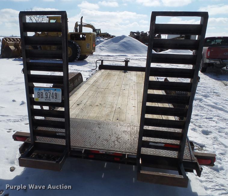 image for item EM9095 2004 Maclander utility trailer