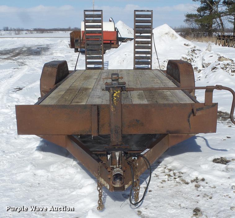 image for item EM9095 2004 Maclander utility trailer