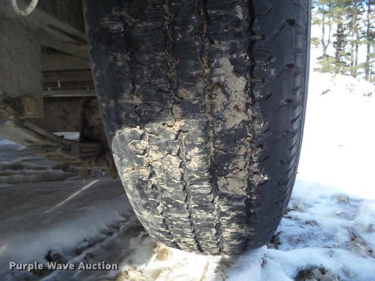 image for item EM9095 2004 Maclander utility trailer