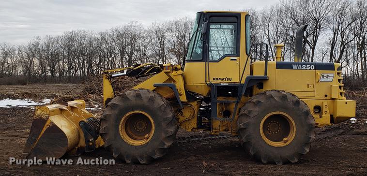 image for item EN9798 1998 Komatsu WA250 wheel loader